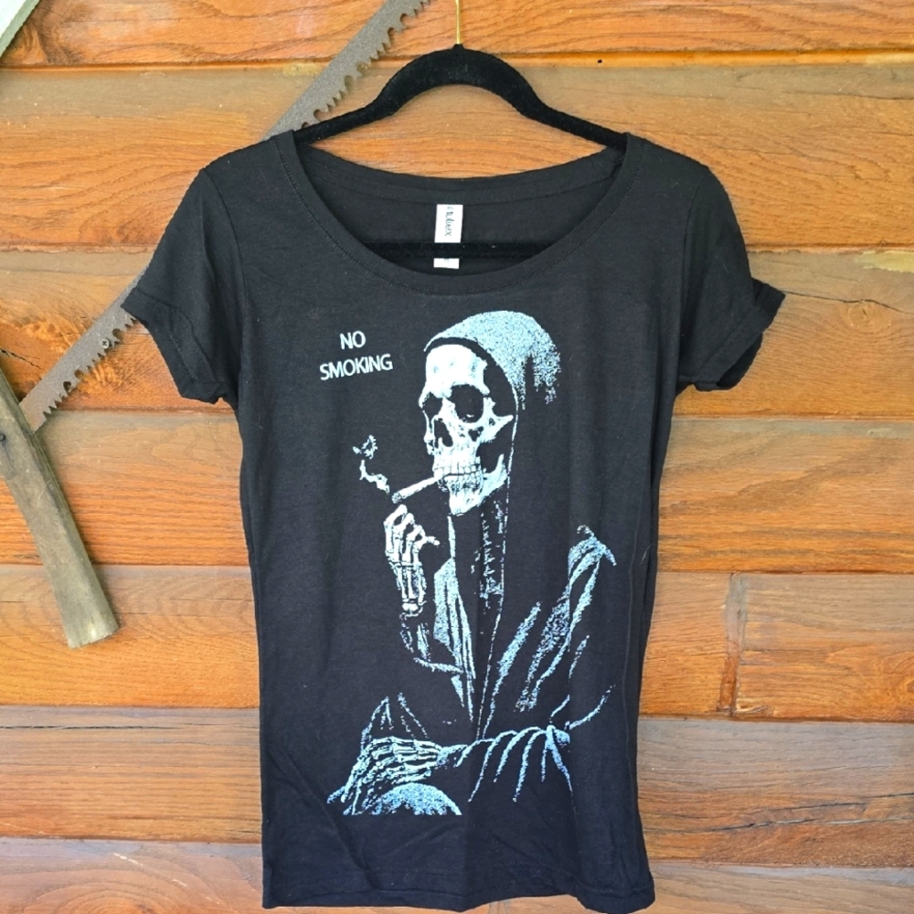 VampireFreaks Grim Reaper No Smoking Goth Graphic Tee Size M
